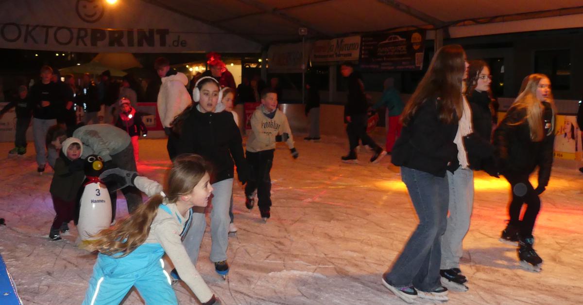 Eisbahn-Saison-in-Weilm-nster-startet-am-28-November