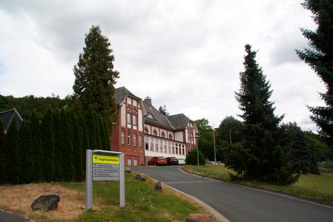 Was passiert mit dem Vitos-Gelände, wenn die Klinik nach Weilburg zieht? Darüber machen sich sowohl die Verantwortlichen von Vitos als auch der Gemeinde Gedanken.  Foto: Agathe Markiewicz 