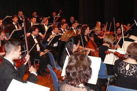 Ein beeindruckender Klangkörper: Die Philharmonie Lemberg spielte in Biedenkopf.  Foto: Frankenberg