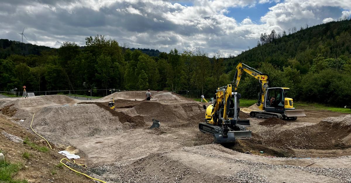 Pumptrack in Breidenbach is taking shape: This is how construction is ...