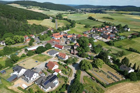 Im Gladenbacher Stadtteil Diedenshausen leben 128 Menschen. Jung und Alt halten zusammen und bewahren ihre dörflichen Strukturen.