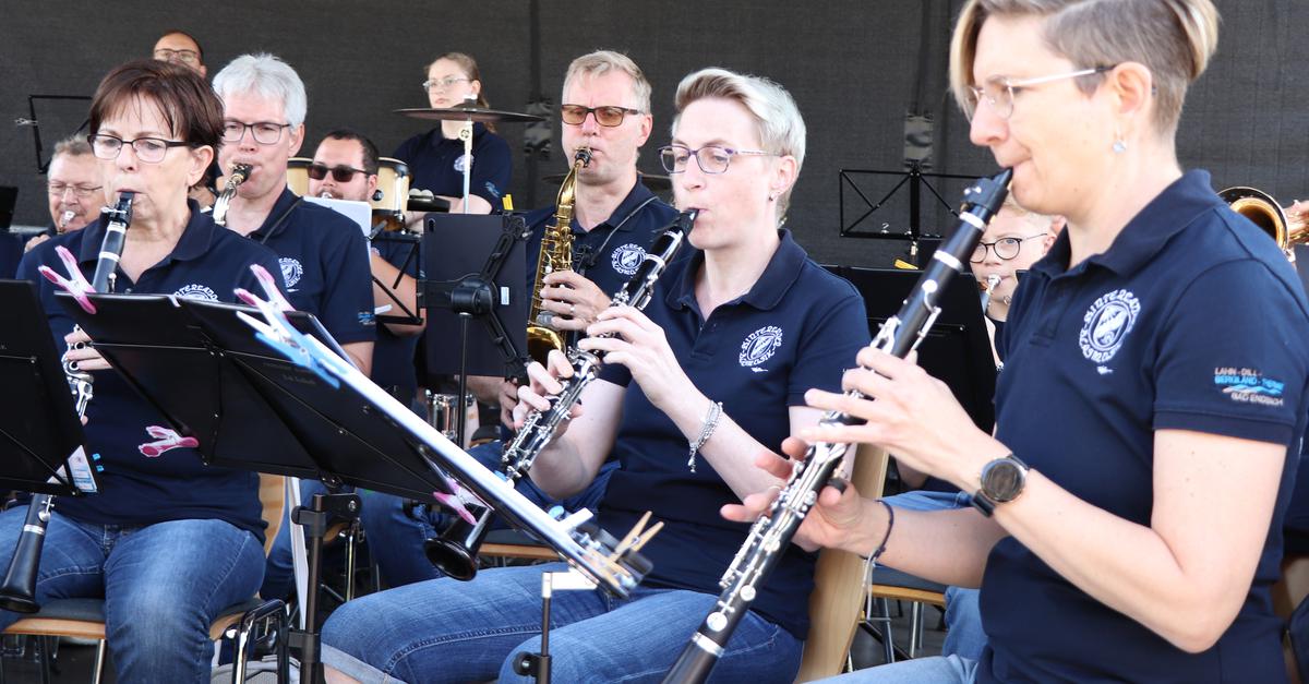 Musikverein-Bad-Endbach-ehrt-Ernst-Mosch-mit-Konzert