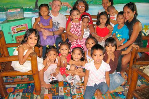 Das Wohl der Kinder auf der philippinischen Insel Leyte liegt Meden und Heinz-Dieter Rink besonders am Herzen. Foto: Familie Rink 