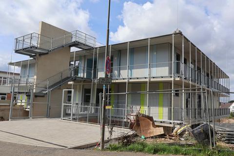 Wird in Kürze fertiggestellt: Der Erweiterungsbau der Südschule in Stadtallendorf.