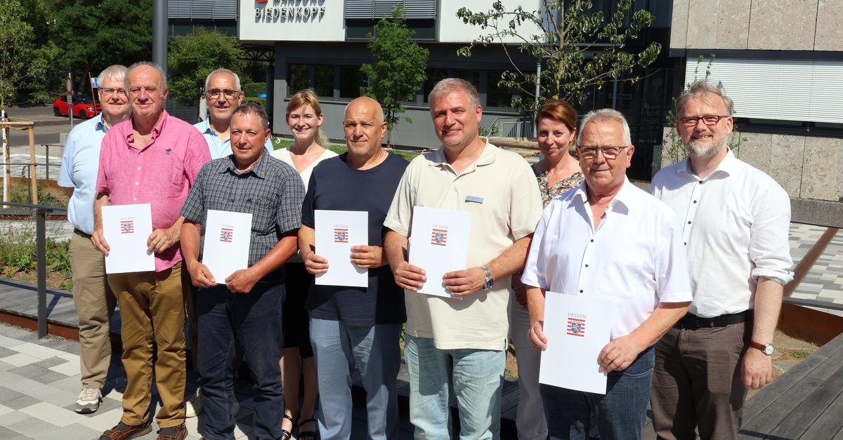 Vorbildlichen-Einsatz-f-r-andere-Menschen-ausgezeichnet