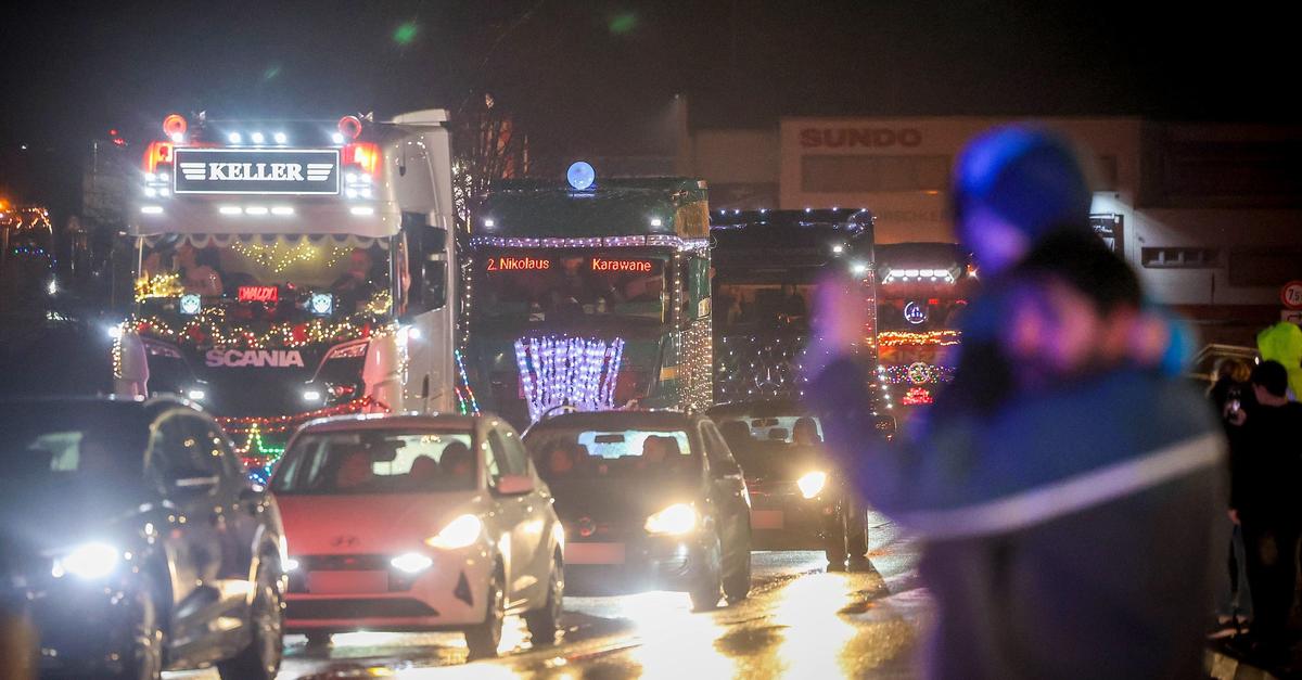 Nikolaus-Karawane-f-hrt-durch-den-Kreis-Marburg-Biedenkopf