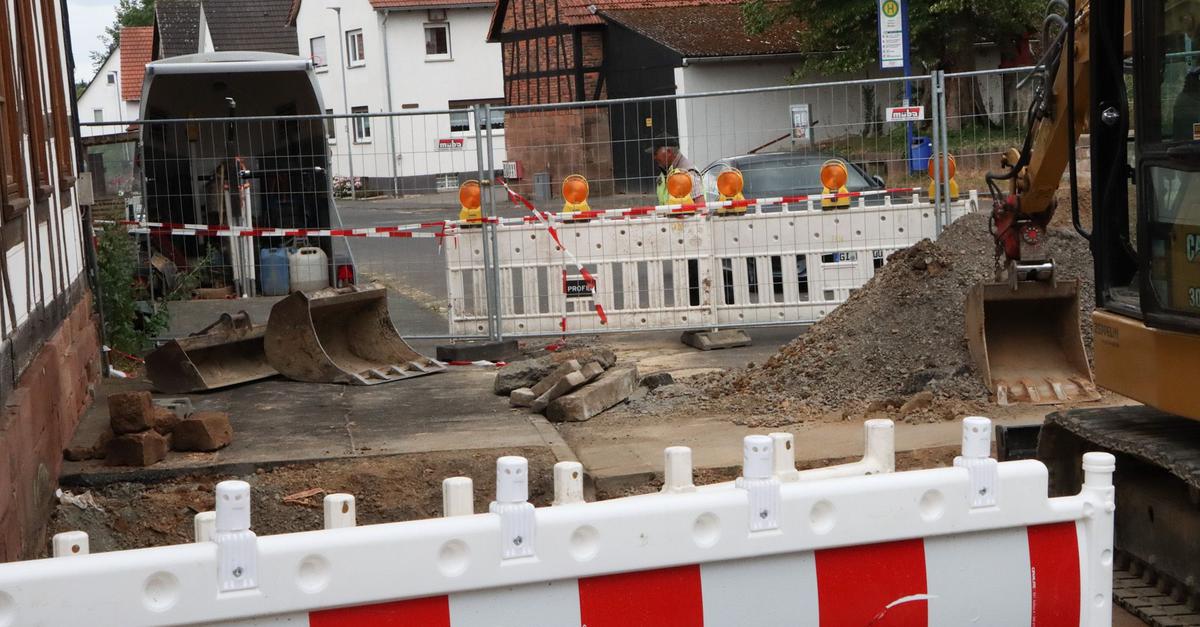 Nach-Rohrbruch-st-rzt-Kellerwand-in-Wenkbach-ein