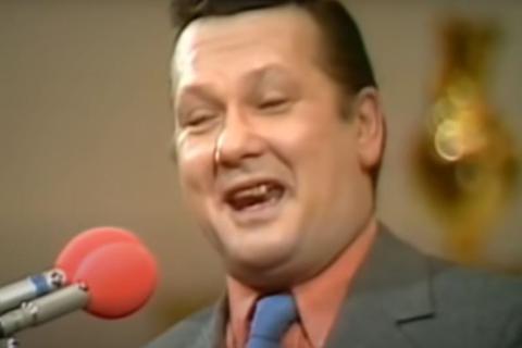 Johnny Buchardt animierte sein Publikum 1973, auf "Sieg" mit "Heil" zu antworten. Die Szene verbreitete sich 40 Jahre später im Internet.