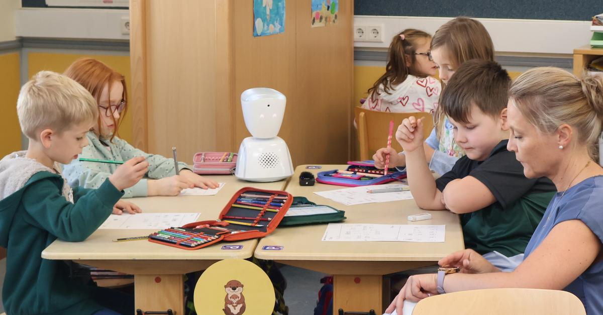 Avatar-erm-glicht-Sch-lerin-Teilnahme-am-Unterricht