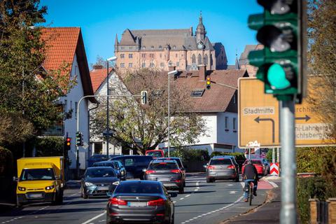 Ein Blick auf die Ampeln in der Cappeler Straße in Marburg. © Thorsten Richter