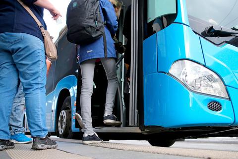 Für die Marburger Stadtbusse gilt ab 20. November ein Sonderfahrplan. © Jan Woitas/dpa