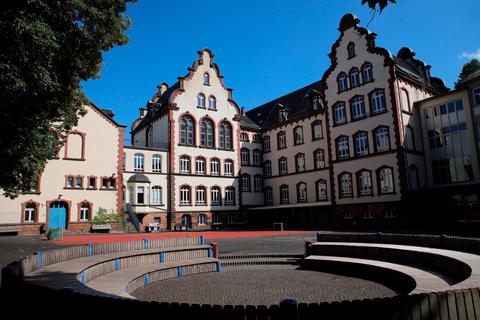 Auch in die Martin-Luther-Schule wird investiert. Rund 2,5 Millionen Euro wird die Stadt Marburg hier für bauliche Maßnahmen ausgeben.  Foto: Stefanie Ingwersen/Stadt Marburg 