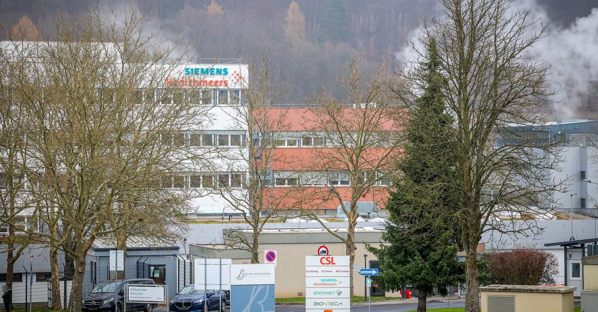 Aktivisten-machen-in-Marburg-auf-Tierversuche-aufmerksam