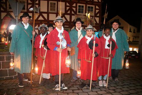 Am Samstag vor dem ersten Advent ist in Gladenbach wieder Einkauf bei Kerzenschein. Ob an diesem Abend wieder die Nachtwächter unterwegs sind, werden die nächsten Wochen erst noch zeigen. Foto: Sascha Valentin 