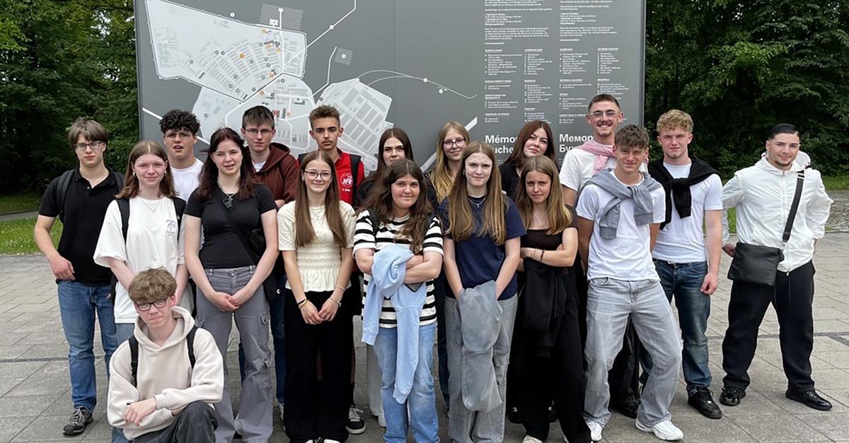 Bad-Laaspher-Gymnasiasten-besuchen-Weimar-und-Buchenwald