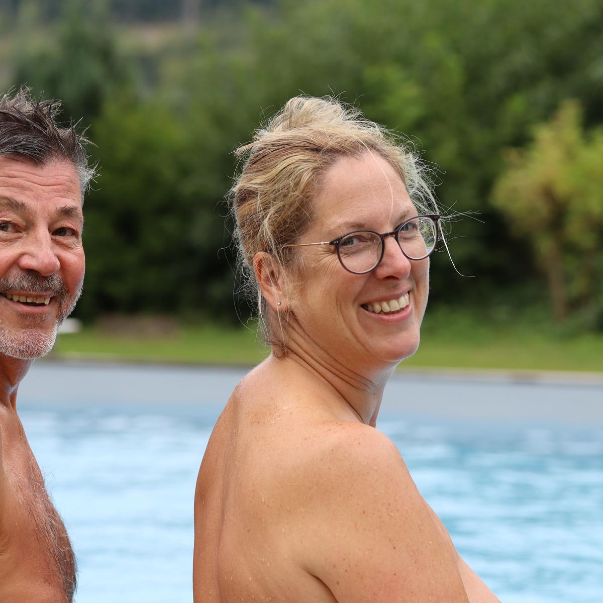 FKK in Burbach: Darum ziehen sie sich aus