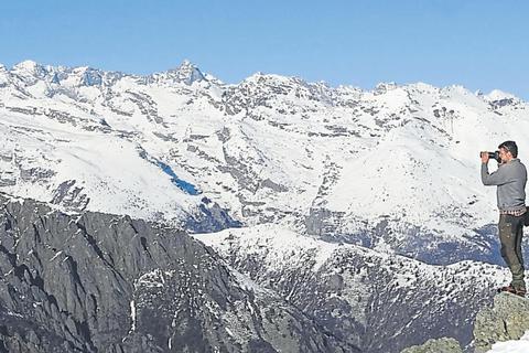 Ein spektakulärer An- und Ausblick. Nicht nur für Matthias Mandler. Aber er "wanderführt" auch einfach nur durch den Wald oder auf breiten Pfaden.  Foto: Matthias Mandler 