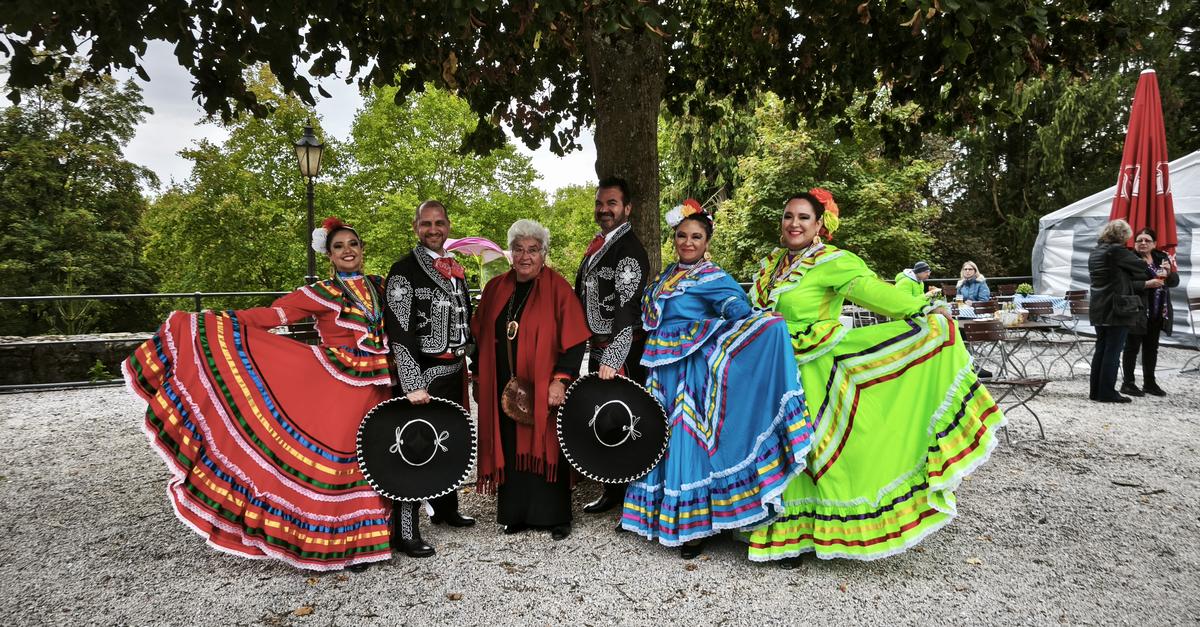 Experience diversity: Soup festival and dances as part of the ...