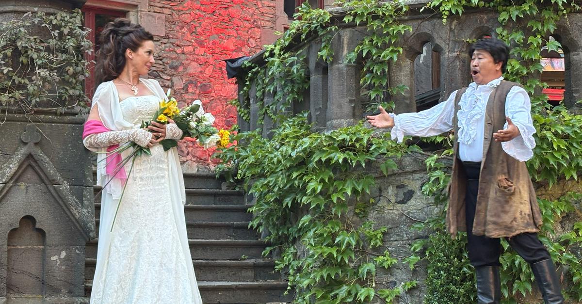 Stimmungsvoller Opernabend: „Tosca“ im Schlosshof Braunfels