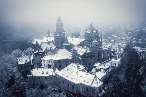 Das schneebedeckte Schloss Braunfels hat am Wochenende unser Leserfotograf Jan Karges mit seiner Kamera eingefangen. 
