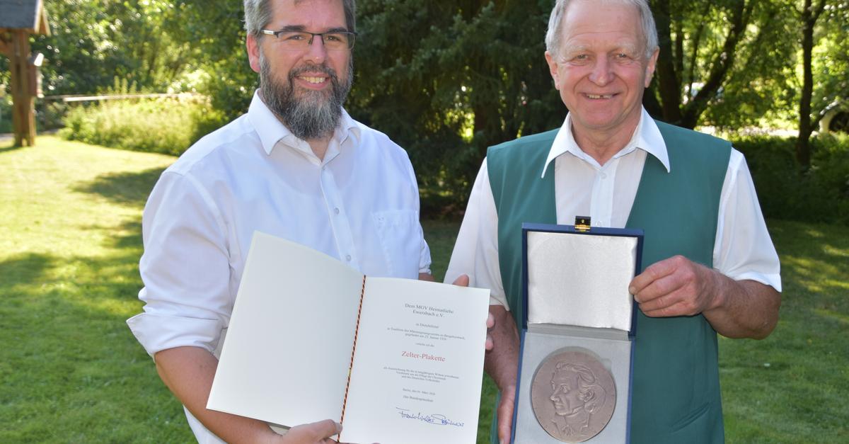 MGV-Ewersbach-erh-lt-die-Zelter-Plakette-