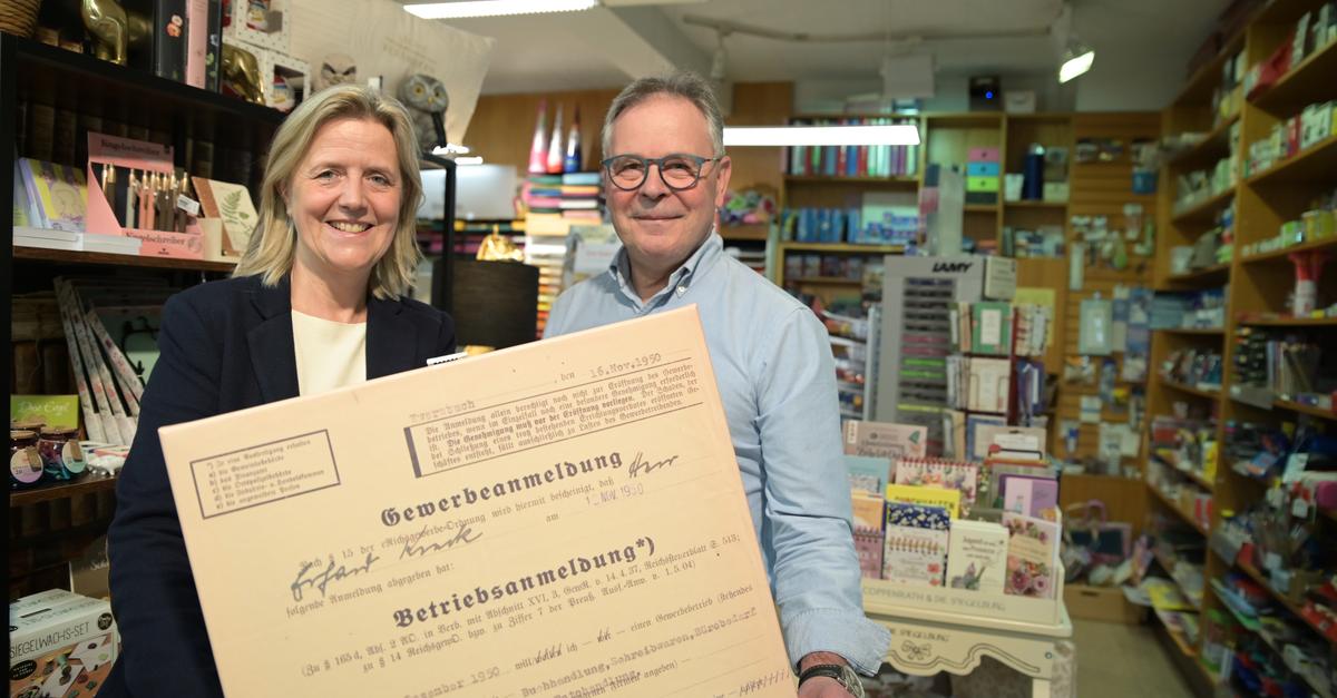 75-Jahre-Buchhandlung-Kreck-Vom-Buchladen-zum-Allesk-nner