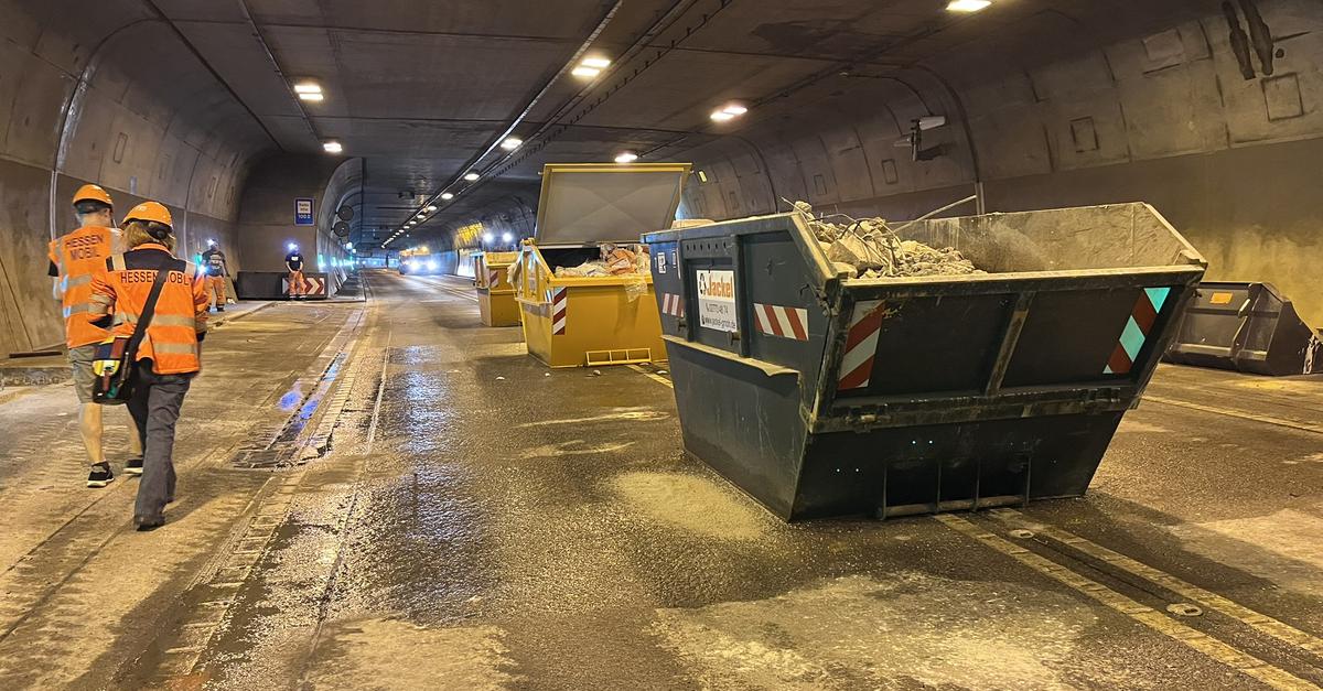 Im Schlossbergtunnel in Dillenburg läuft der erste Schritt der ...
