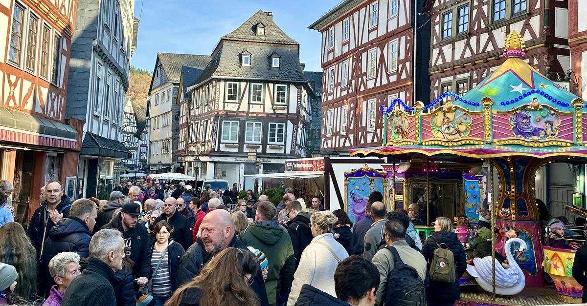 Hubertusmarkt lädt zum Bummeln nach Dillenburg ein 