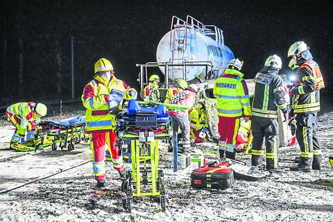 Die Technische Hochschule Mittelhessen (THM) geht mit Einsatzkräften der Feuerwehr Herborn und des DRK Rettungsdienst Mittelhessen in den Praxistest. Was die fünf Drohnen können.