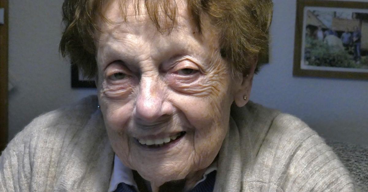 Agnes-Mansfeld-aus-Donsbach-wird-90-Jahre-alt