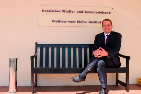 David Rauber ist neuer Direktor des hessischen Städte- und Gemeindebundes mit Sitz in Mühlheim.  Foto: Jörgen Linker 