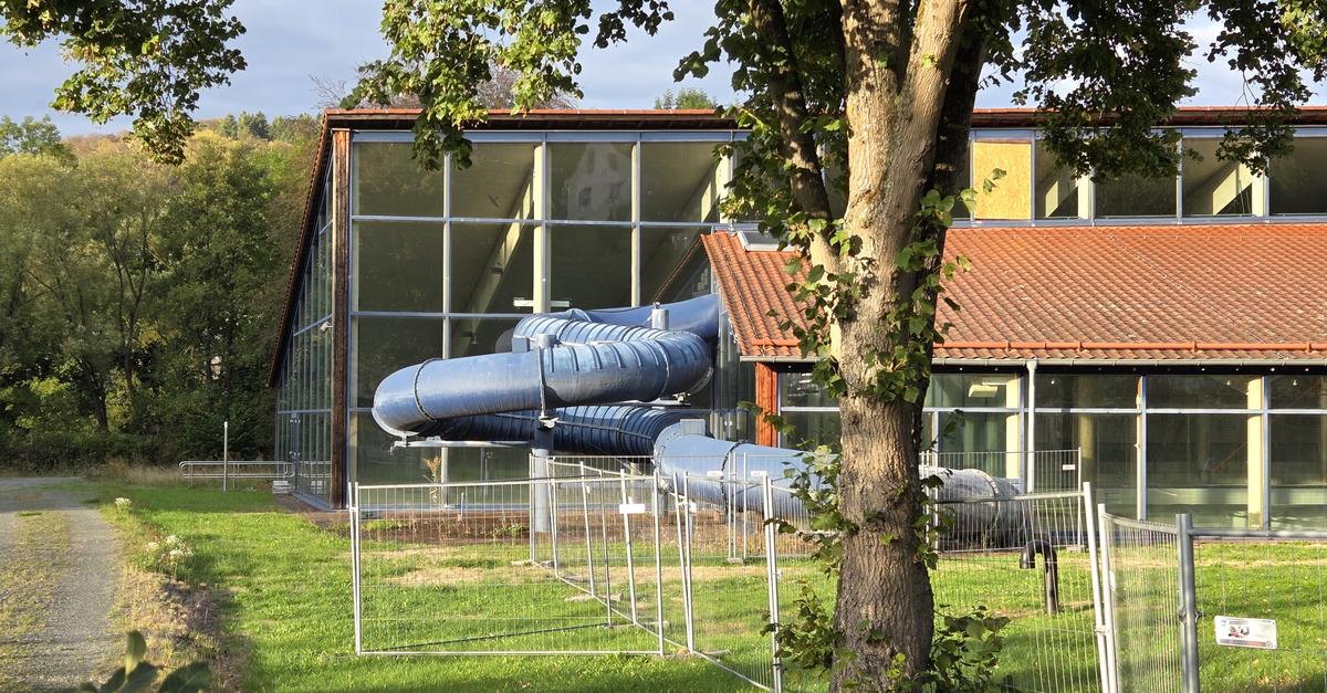 Dillenburg will zusätzliche Gelder für die Sanierung des „Aquarena“ ...