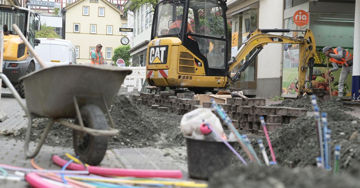 Dillenburger-Ausschuss-spricht-ber-Deutsche-Glasfaser-