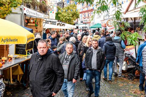 In Dillenburg ist wieder Hubertusmarkt. Das hat Auswirkungen auf den Busverkehr. © Katrin Weber