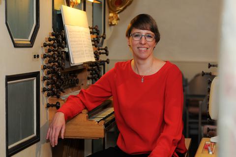 Die studierte Kirchenmusikerin Petra Denker wird den Dillenburger Orgelsommer 2023 am 3. September mit ihrem Konzert abschließen.