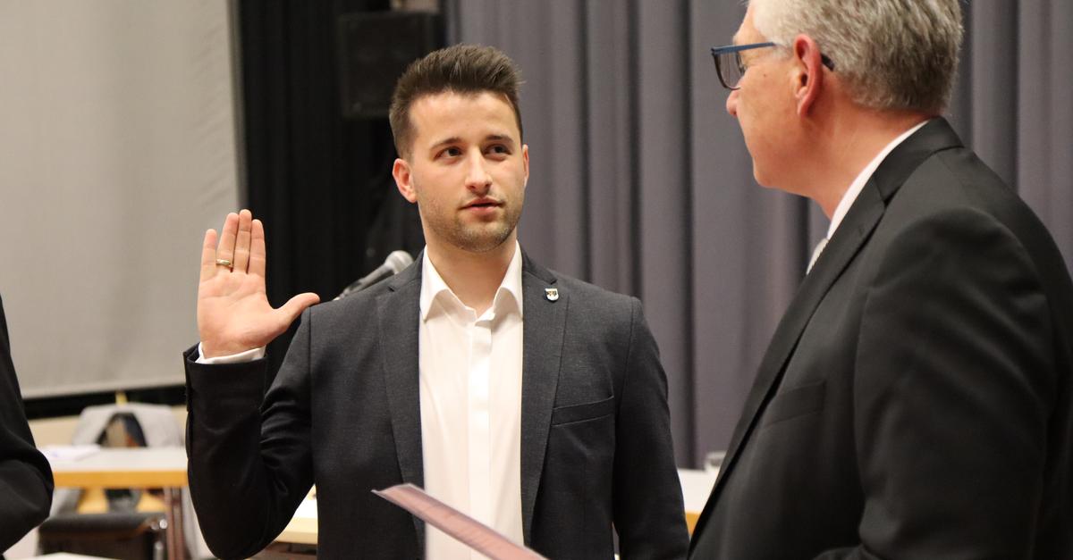 Simon Rompf als jüngster Lahn-Dill-Bürgermeister vereidigt