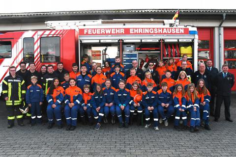 Die jungen Brandschützer zeigen in Ehringshausen, was sie alles bereits gelernt haben. © Daniel Krause