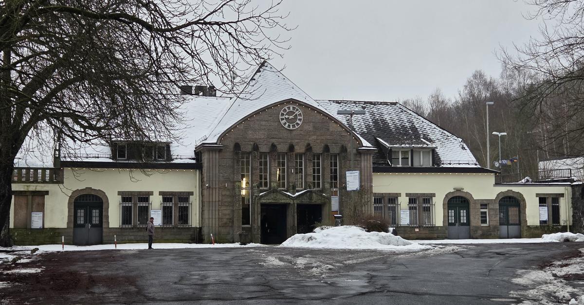 Der-Preis-steht-Die-Stadt-kann-den-Haigerer-Bahnhof-kaufen