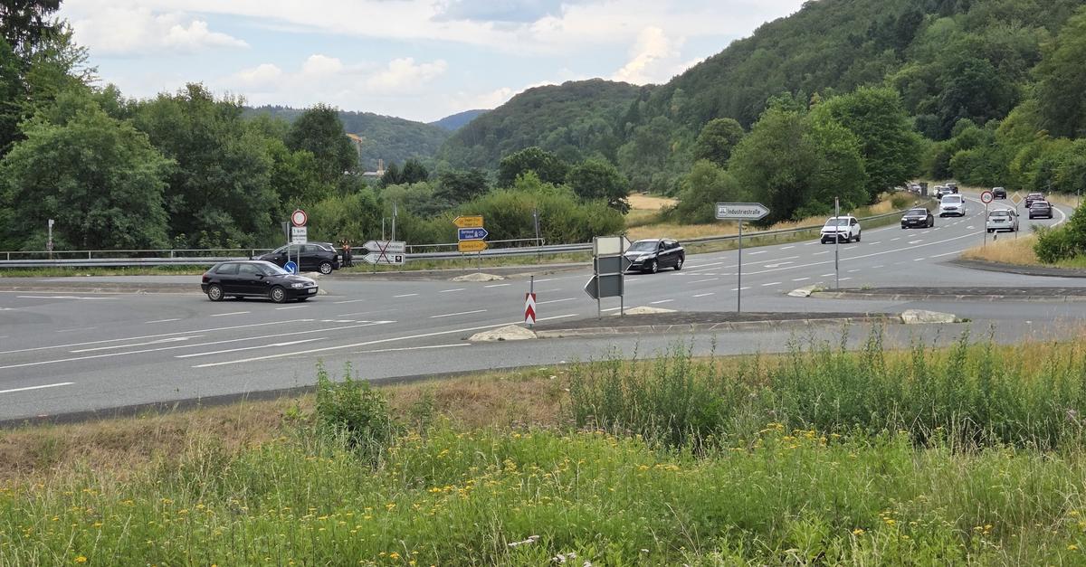 The sixth roundabout is planned on Federal Highway 277 within the city ...