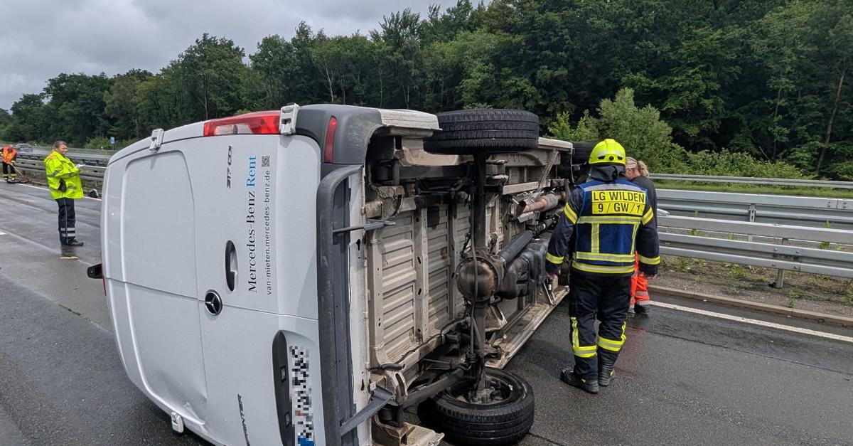 Transporter-berschl-gt-sich-auch-A45-bei-Haiger