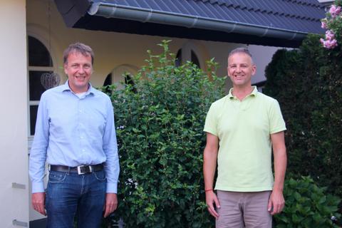 Ist nun Vorsitzender: Gregor Fuchs (links), hier mit Caféleiter Axel Hofeditz. Foto: Axel Hofeditz 