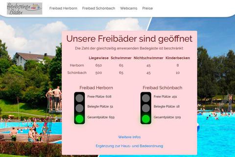 Die Ampel steht auf Grün: Auf der Website www.herborner-baeder.de kann man sich anzeigen lassen, wie viel in den beiden Freibädern im Stadtgebiet los ist.  Screenshot: Christian Röder 