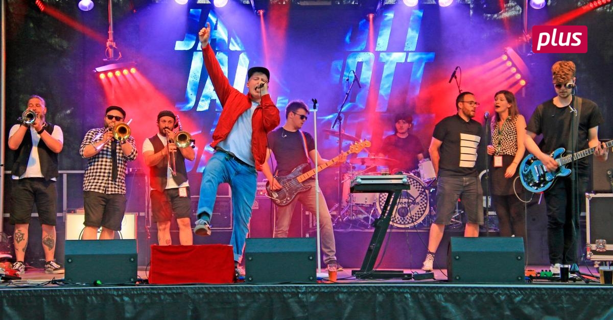 "ParkLeben" lockt viele Musikfans in den Herborner Stadtpark