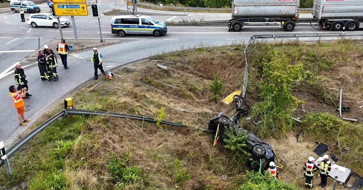 Wochenr-ckblick-Unfall-bei-Burg-kostet-zwei-Menschenleben