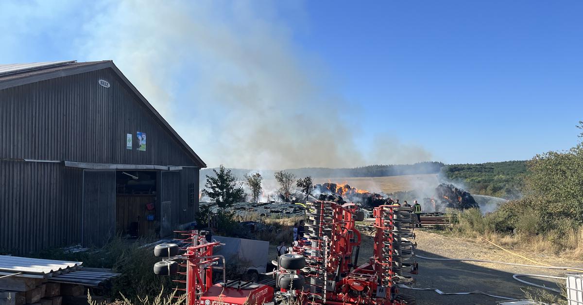 Heuballenbrand in Hüttenberg: Warnung für die Bevölkerung ist aufgehoben