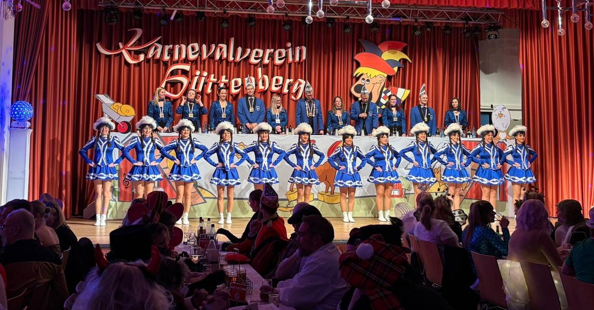 Karneval-in-H-ttenberg-Glitzer-Tanz-und-neuer-Ehrensenator