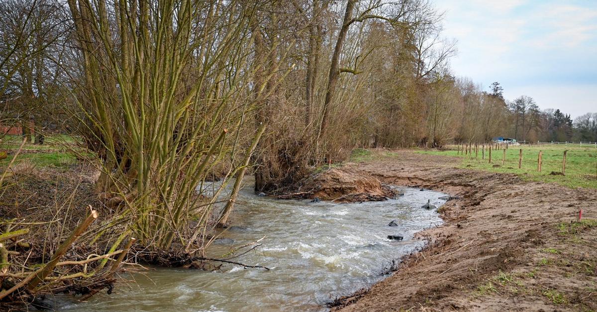 Br-cke-ber-den-Kleebach-wird-in-Angriff-genommen
