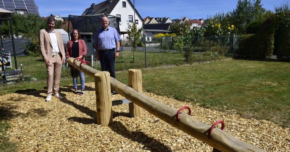 EAM-m-belt-den-Spielplatz-in-Waldgirmes-auf