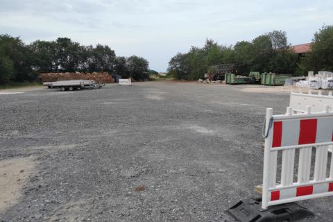 Auf dem Festplatz Atzbach/Dorlar sollen Wohncontainer für Flüchtlinge aufgestellt werden. 