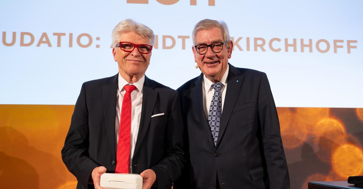 Friedhelm-Loh-in-der-Hall-of-Fame-der-Familienunternehmen-